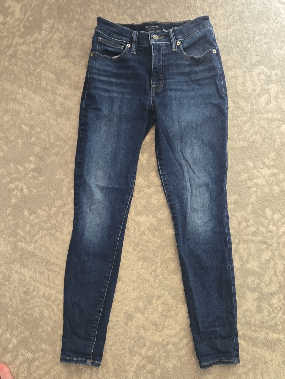 Lucky Brand Women's Skinny Jeans in Dark Blue Wash